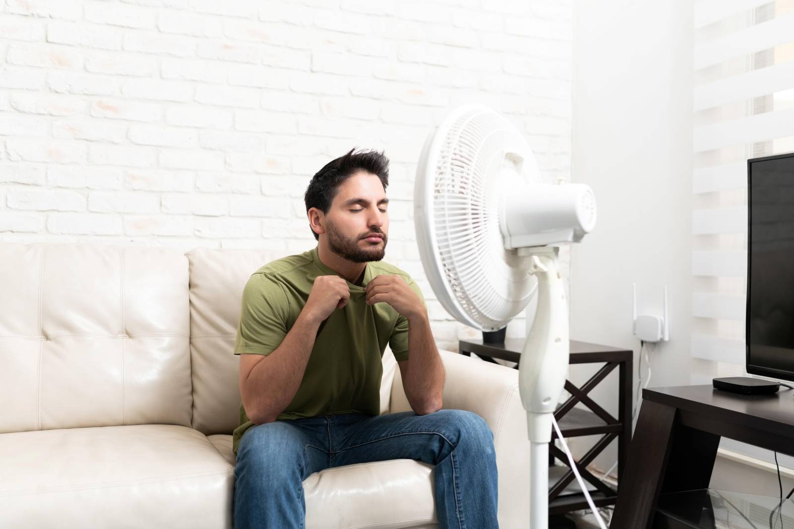 Is Your A/C Running Efficiently? Signs It’s Time for a Tune-Up